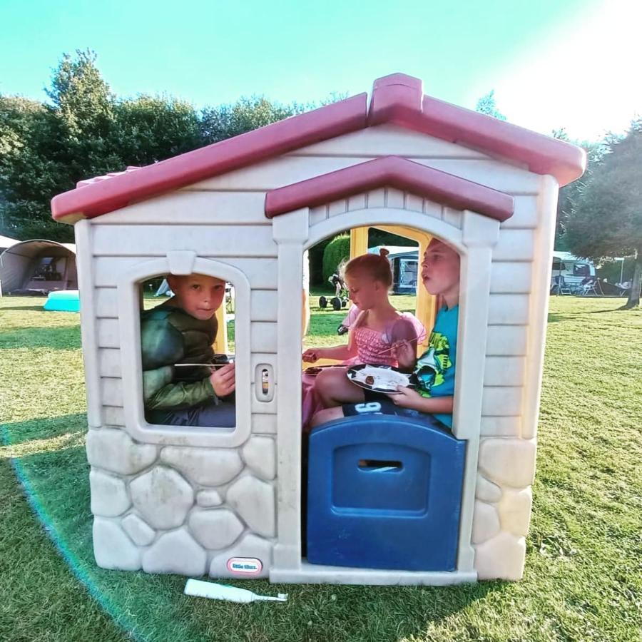 Basic Ingerichte Vouwwagen Op Camping Westenenk, Wijster מראה חיצוני תמונה