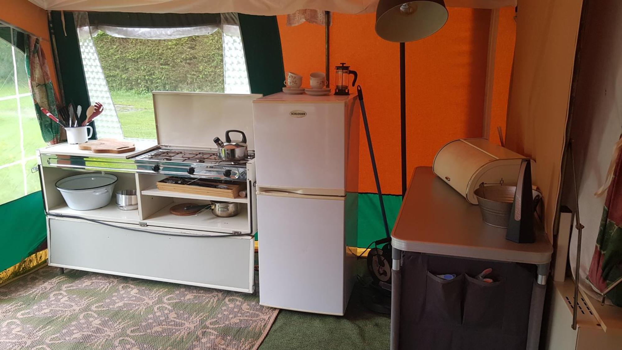 Basic Ingerichte Vouwwagen Op Camping Westenenk, Wijster מראה חיצוני תמונה