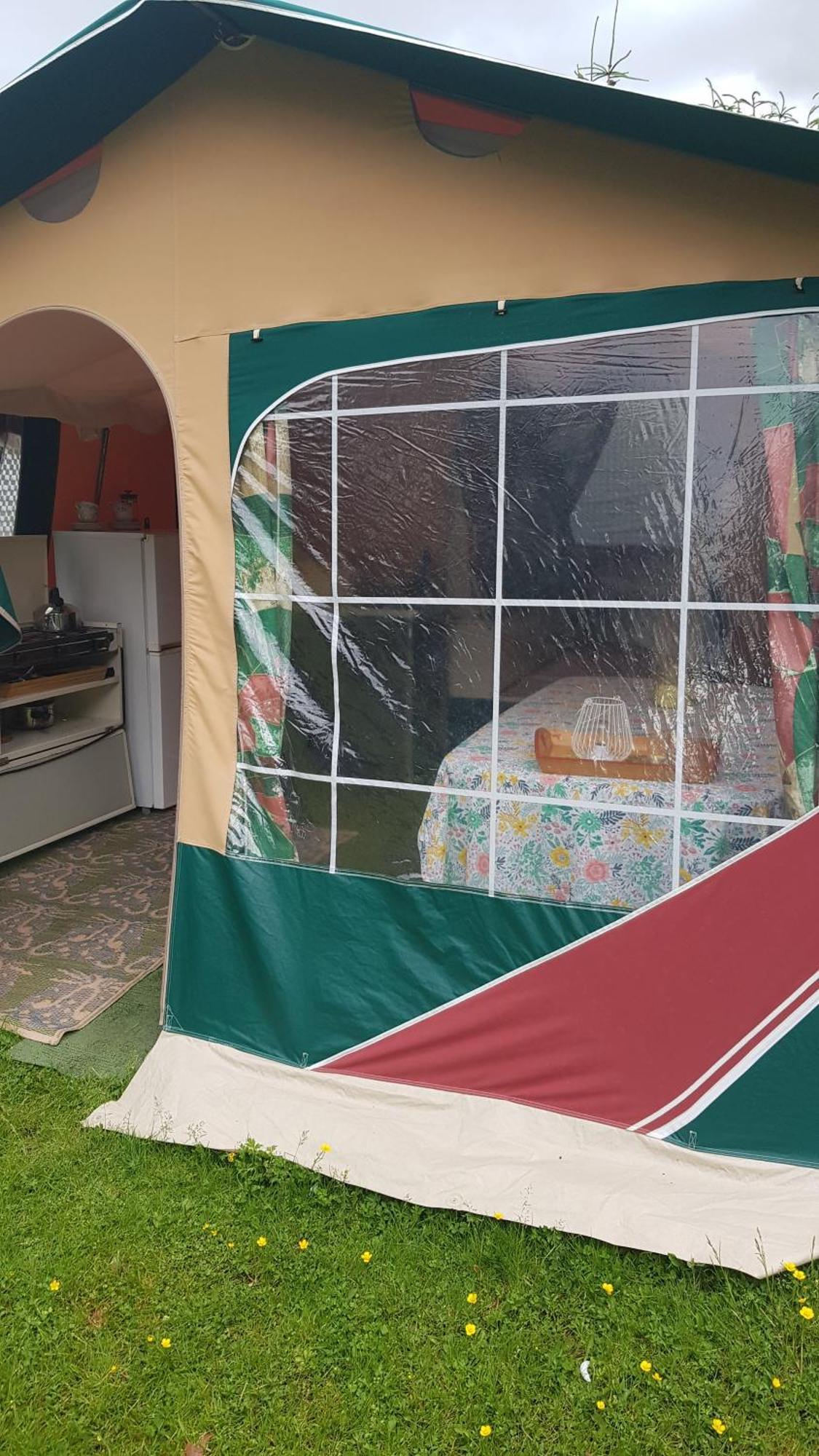 Basic Ingerichte Vouwwagen Op Camping Westenenk, Wijster מראה חיצוני תמונה